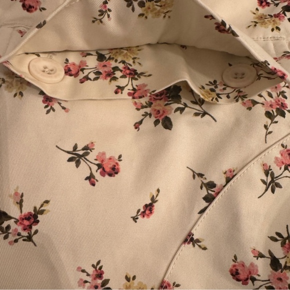 NWT HUF utility cargo pants Ivory floral pattern throughout Mens S bungee hem - Picture 11 of 15